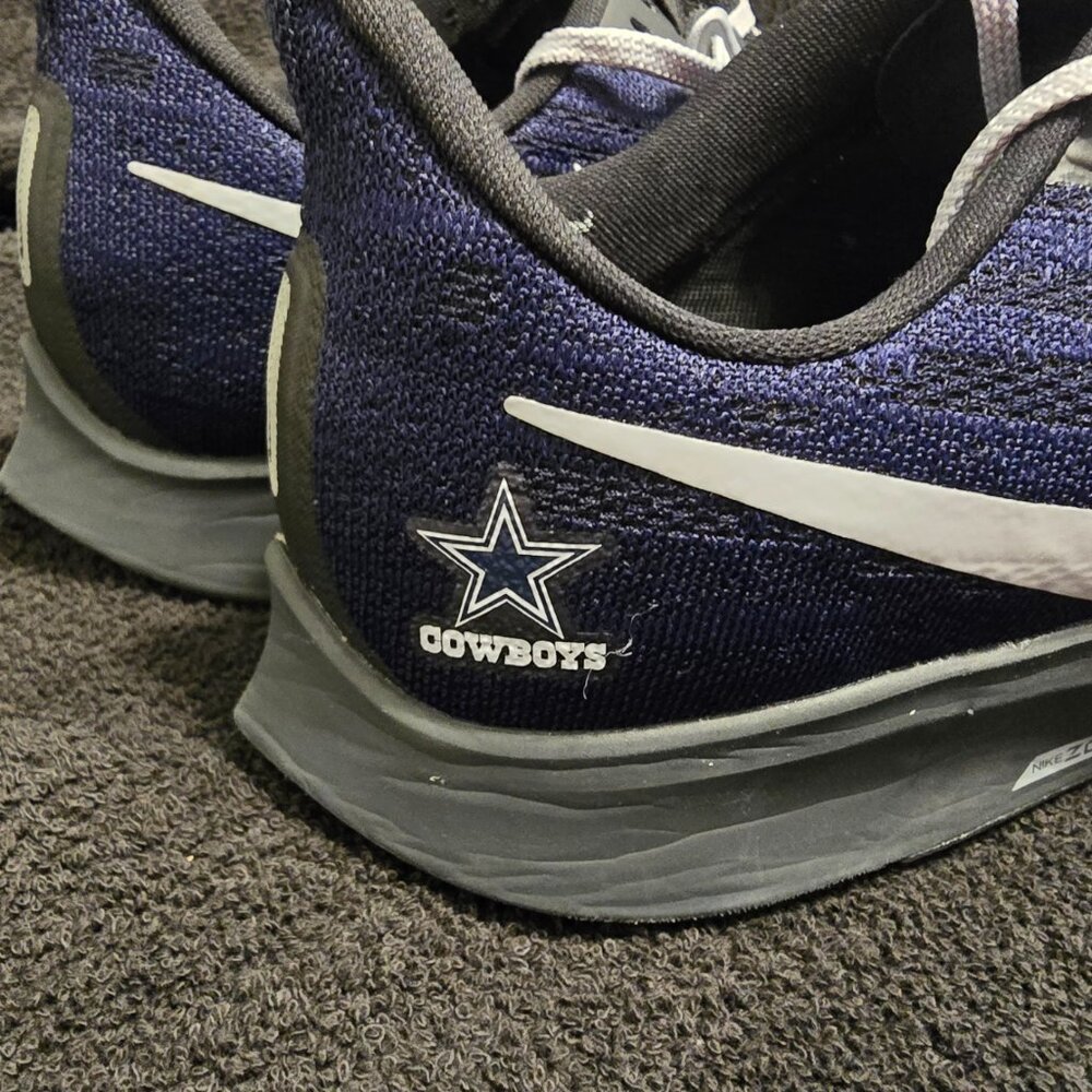Nike Dallas Cowboys Air Zoom Pegasus 36 - Picture 3 of 5